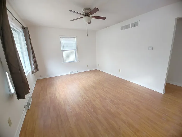 812 Osage St — Photo 3