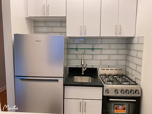 Rented by Brown Harris Stevens | media 7