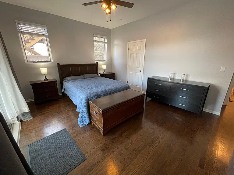 938 N Wood St #2 — Photo 8
