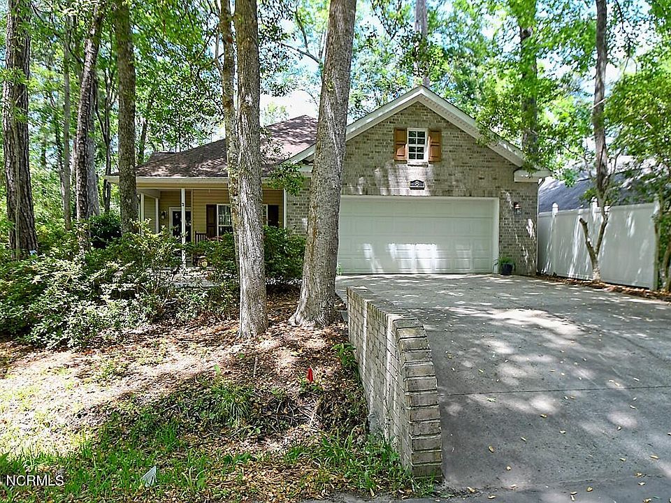 1st image of 8 Northwest Drive