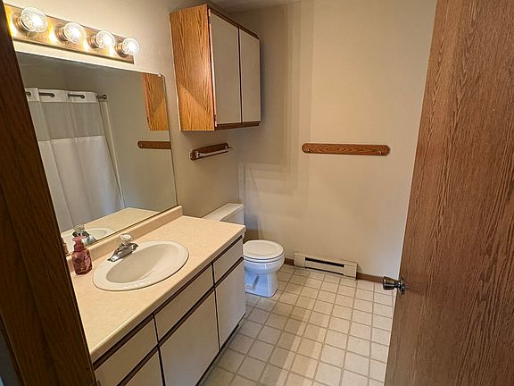 2nd image of 2208 Hanley Rd APT 6
