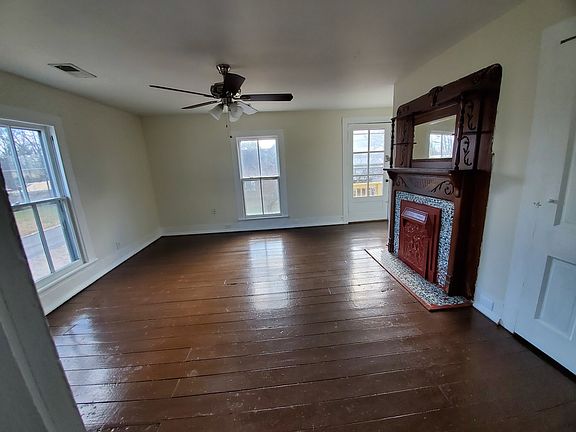 2nd image of 526 Monroe St #11243753