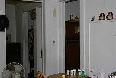 2nd image of 1217 Barberry Dr
