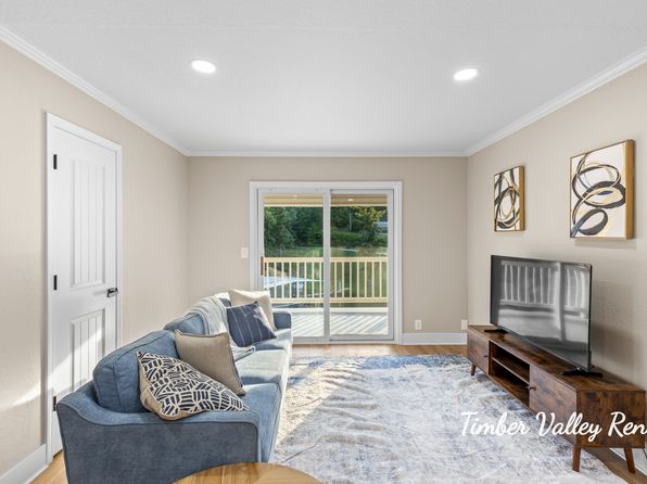 29 Vine St APT 2