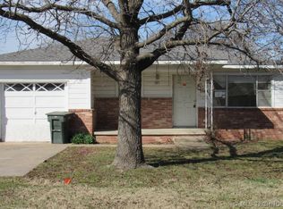 315 E Pine St, Skiatook, OK 74070