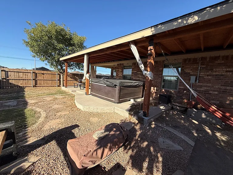 9915 Lamar Ave — Photo 27