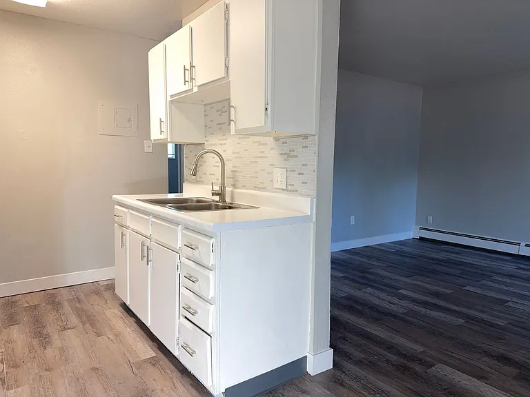 801 S Union Blvd — Photo 5
