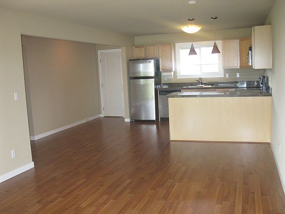 3rd image of 1012 S 27th St Unit A302