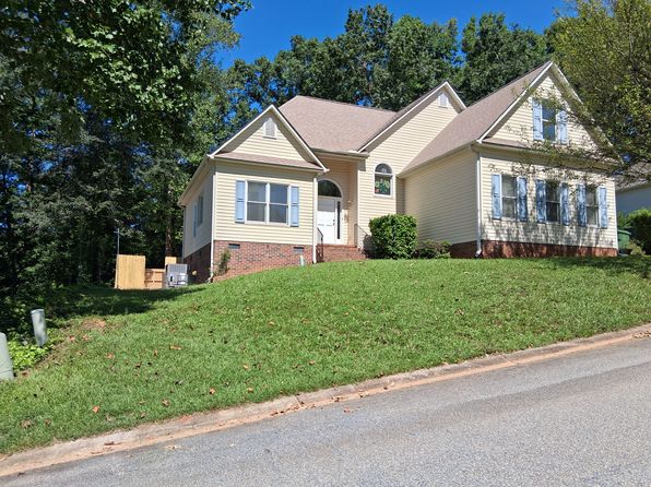 325 Half Rock Cir