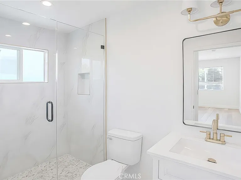 3820 1/2 Orangedale — Photo 16