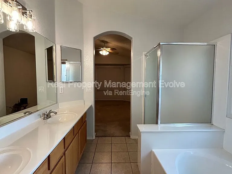 16036 N 11th Ave #1019 — Photo 22