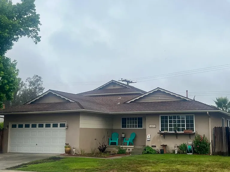 209 Vallerio Ave — Photo 2