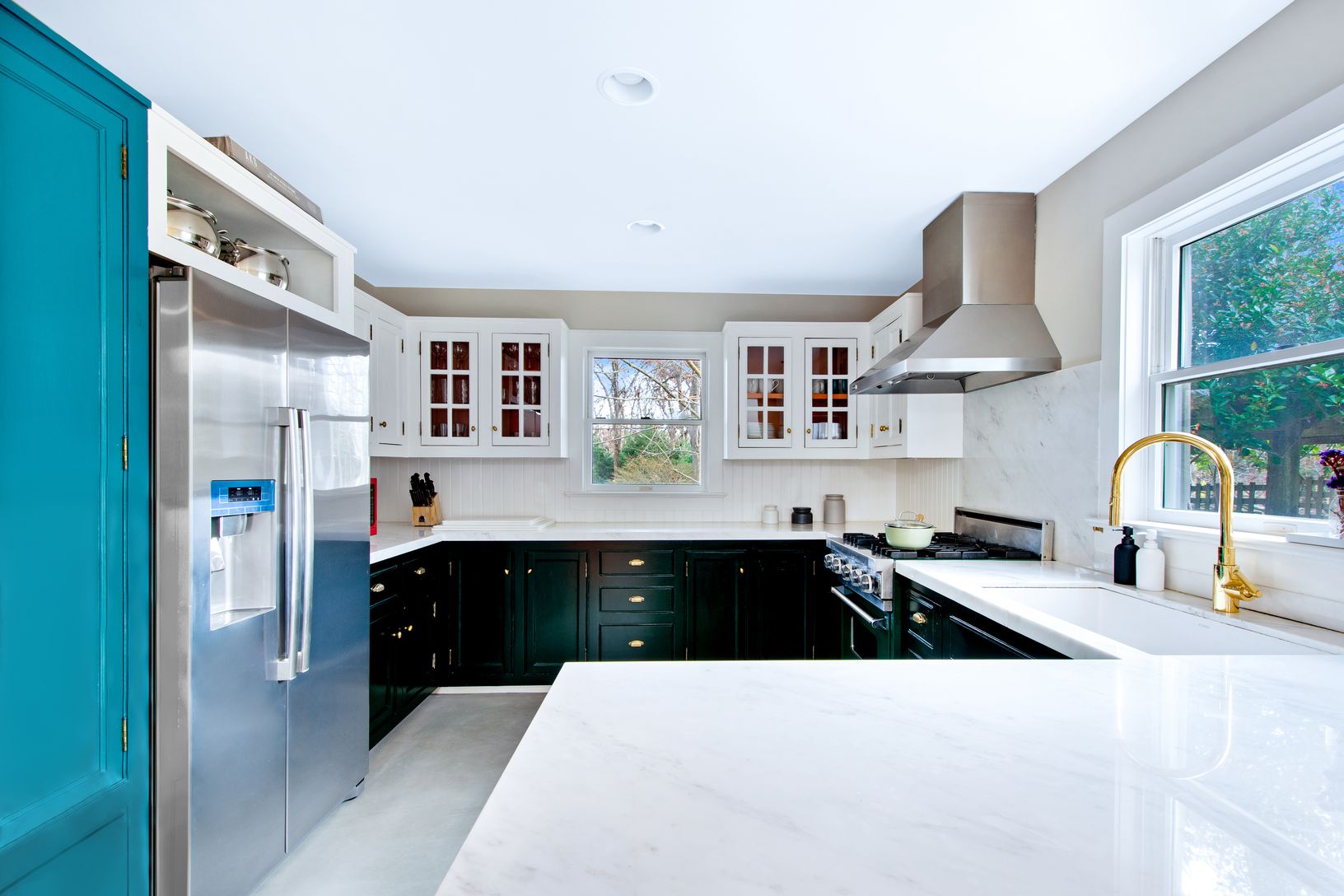  Gourmet Kitchen