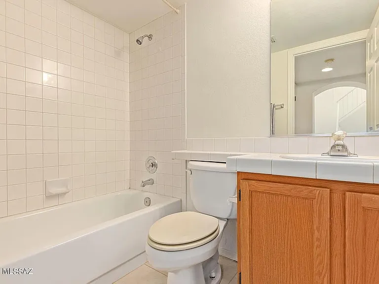 237 N Ashbury Ln — Photo 9