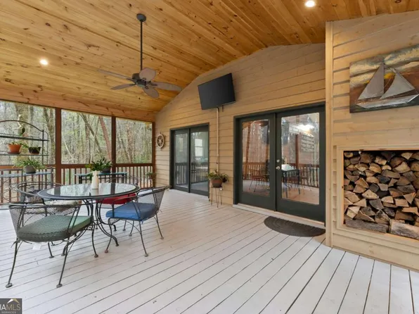 301 Hawks Nest, Sautee Nacoochee, GA 30571