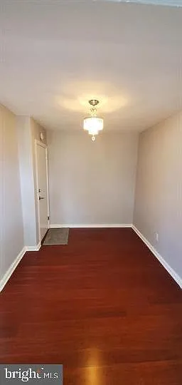 E Fariston Dr — Photo 14