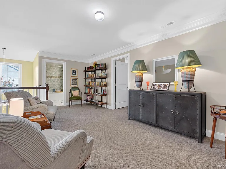 17 Deforest Dr — Photo 24