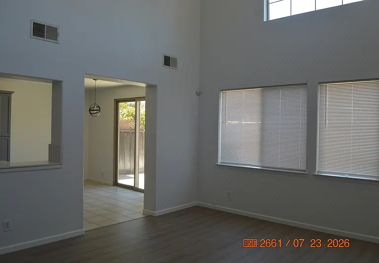 16777 English Country Trl — Photo 2