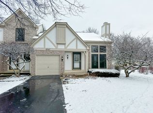 4567 Opal Dr, Hoffman Estates, IL
