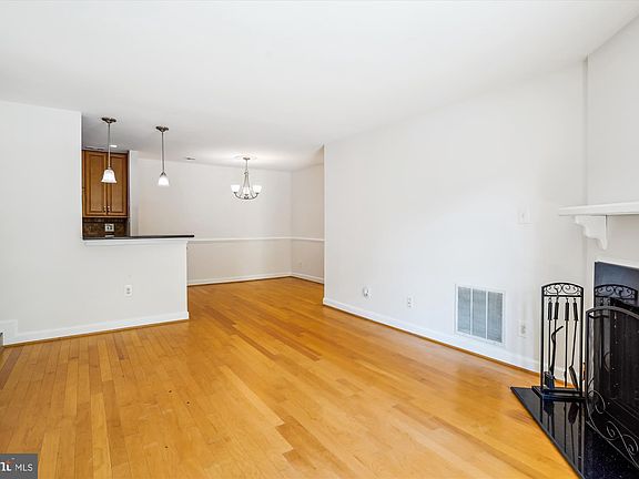 5th image of 18210 Chalet Dr APT 1-51