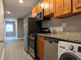 724 31st St SE, Washington, DC 20019