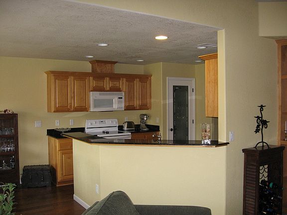 2nd image of 161 Glenwood Dr