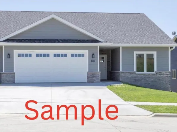 3508 Wagon Wheel Ln, Dubuque, IA 52002
