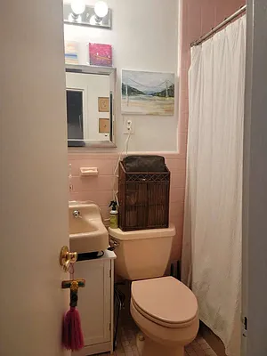 Rented by Chartwell Manhattan Realty | media 12