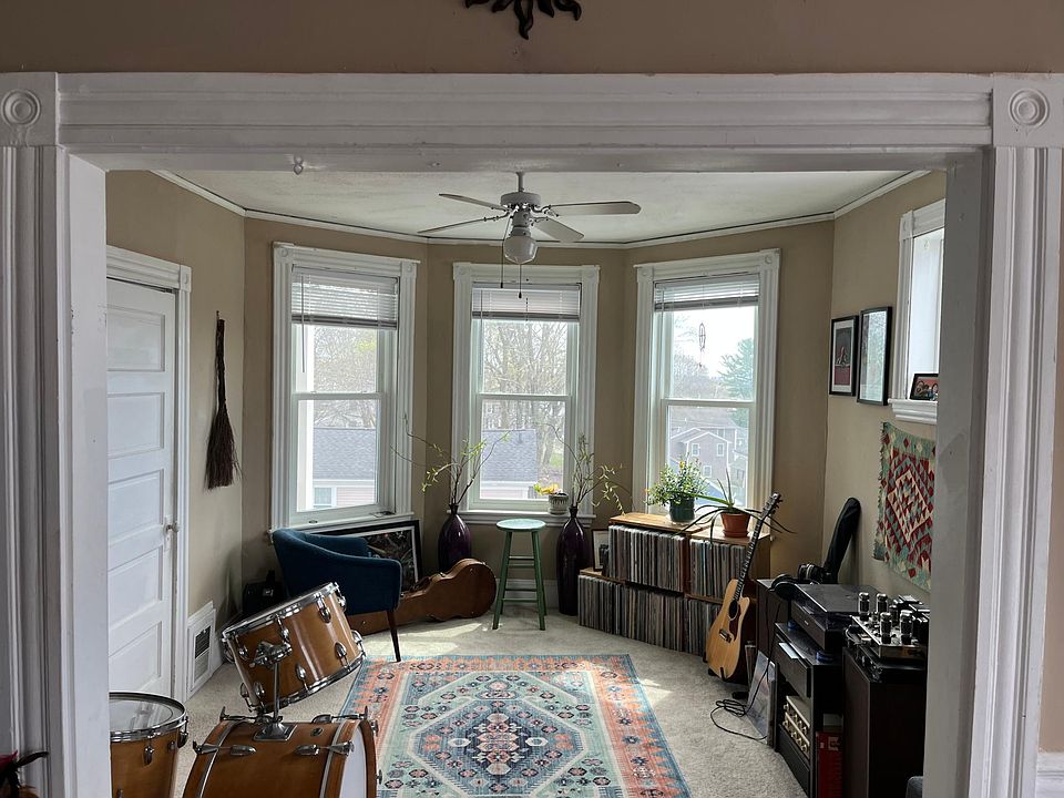 19 Sturgis St 3, Woburn, MA 01801 Zillow