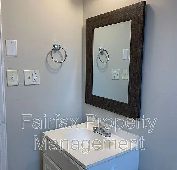 2418 Owen St #A — Photo 13