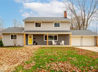 195 Yoder Blvd, Avon Lake, OH 44012