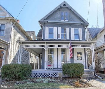421 W Main St, Mechanicsburg, PA, 17055