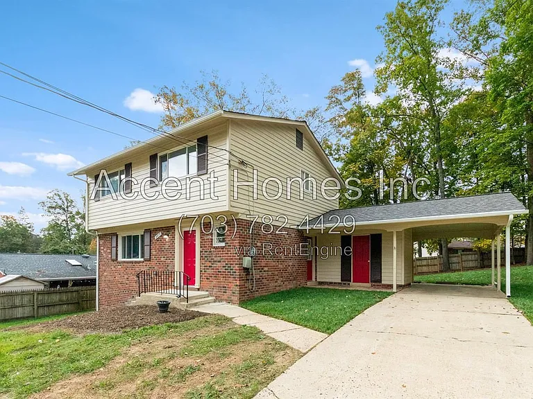 8613 Kenilworth Dr — Photo 2