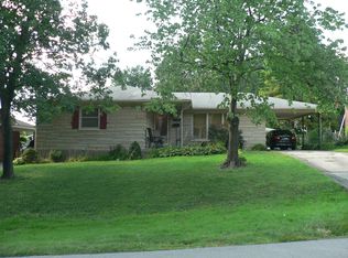 1435 Hobart Dr, Louisville, KY 40216