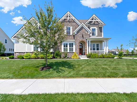 3rd image of 18284 Birdview Ct