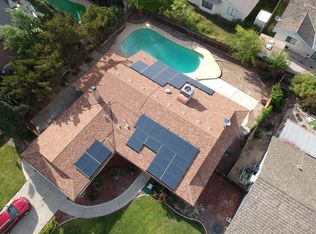 1070 Aspen Ln, Lemoore, CA 93245