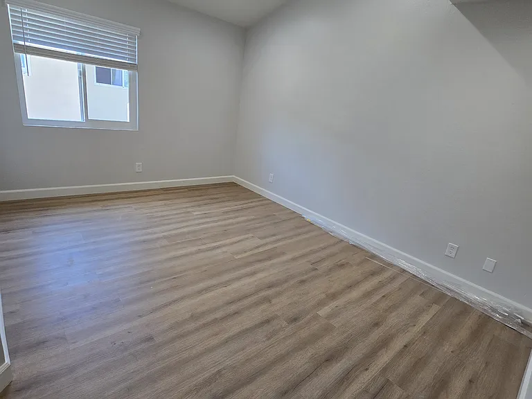 2400 W Commonwealth Ave #C — Photo 6