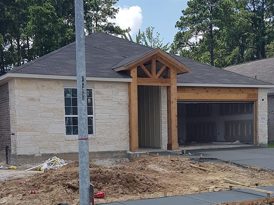 1st image of 15531 Lakewood Terrace Dr