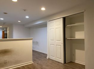911 N 16th St #1B, Philadelphia, PA 19130