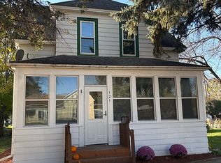 121 Webster St N, Kasota, MN 56050