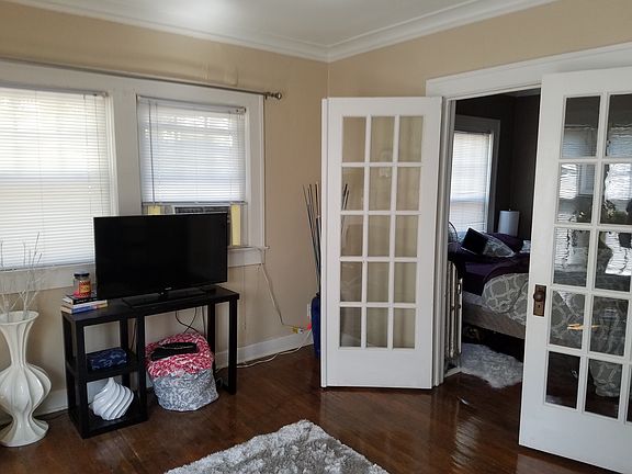 3rd image of 3704 N Pennsylvania St APT 1