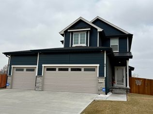 11110 Portage Dr, Papillion, NE 68046