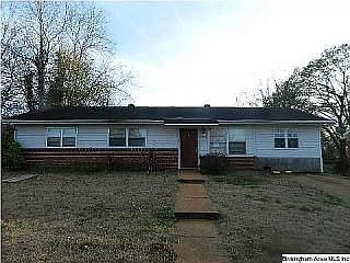 2nd image of 702 Patricia Ave