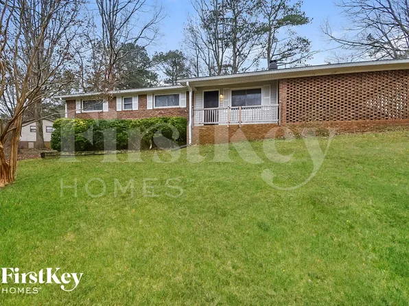 3940 Erica Cir, Douglasville, GA 30135