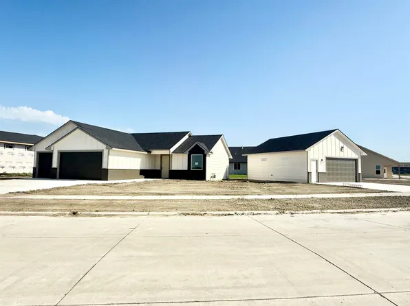 5464 N Toben Dr, Wichita, KS 67226