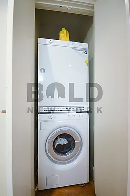 Rented by Bold New York | media 60