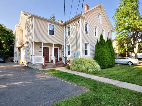 111 Pleasant St APT B, Easthampton, MA 01027