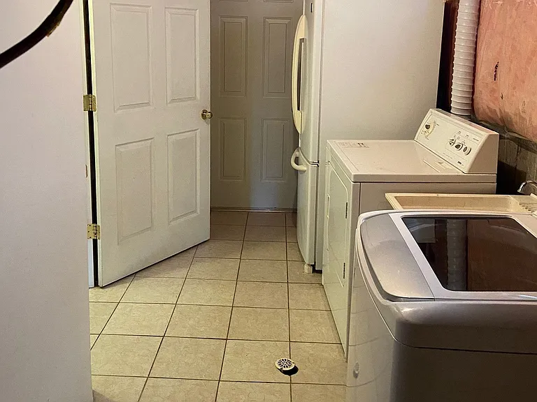 490 Activa Ave #UPPER — Photo 7