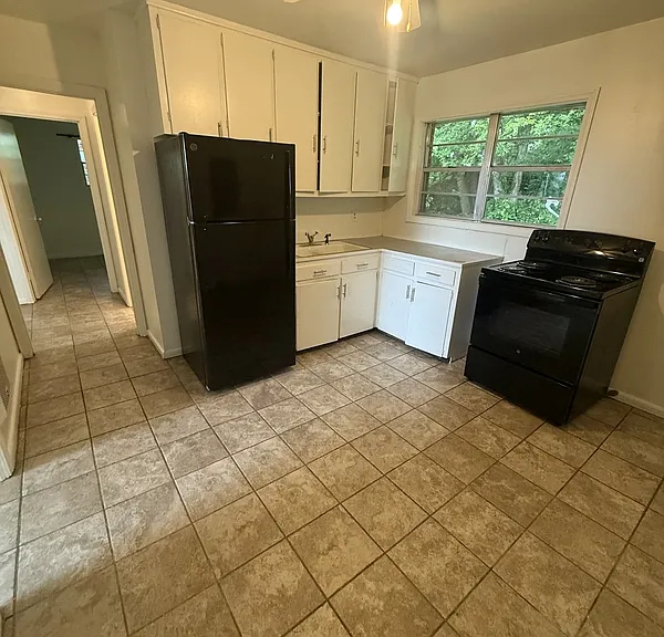 903 Collinwood Ave — Photo 4