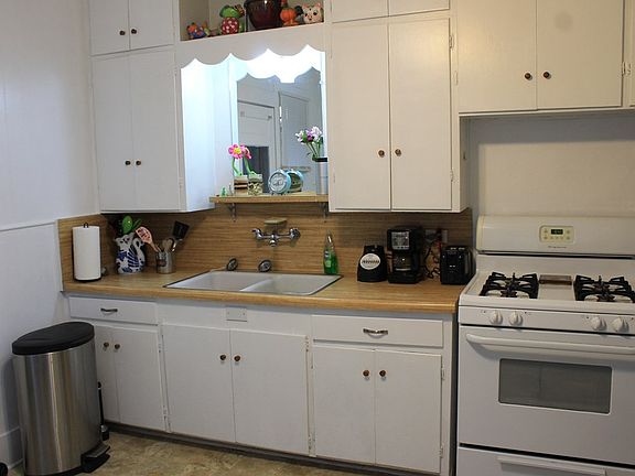 4th image of 845 Tivy St